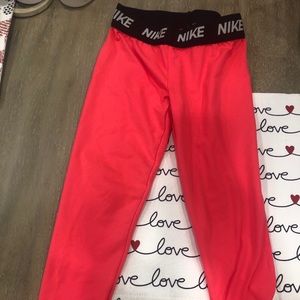 Girls Nike leggings